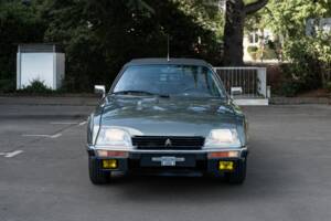 Image 2/25 de Citroën CX 25 Prestige (1983)