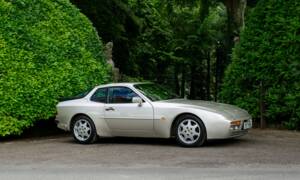 Image 8/24 of Porsche 944 Turbo (1988)
