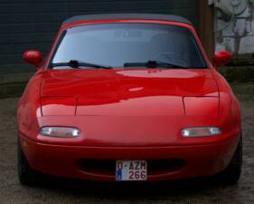 Image 2/8 de Mazda MX-5 1.6 (1990)