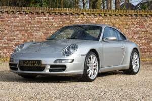 Image 19/50 of Porsche 911 Carrera S (2004)