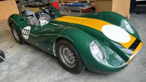Image 75/80 of Lister Knobbly (1956)