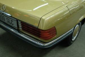 Image 49/50 de Mercedes-Benz 280 SLC (1977)
