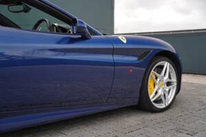 Bild 37/50 von Ferrari California T (2016)