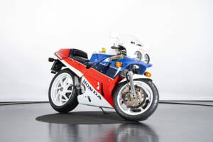 Immagine 6/48 di Honda VFR 750R RC 30 (1988)