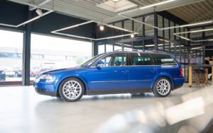 Image 3/59 de Volkswagen Passat Variant 4.0 W8 (2004)