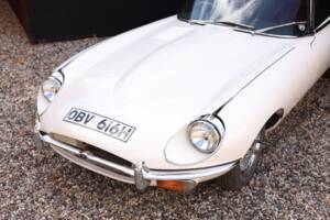 Image 40/50 de Jaguar Type E (2+2) (1970)
