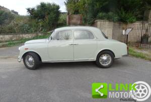 Image 4/10 of Lancia Appia C10 (1957)