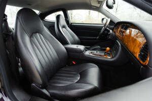 Imagen 27/36 de Jaguar XK8 4.0 (1999)