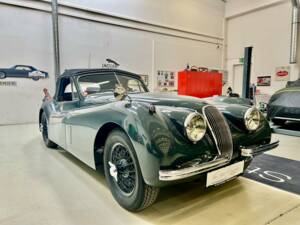 Imagen 11/27 de Jaguar XK 120 DHC (1953)