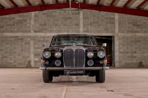 Image 21/70 of Daimler DS 420 (1976)