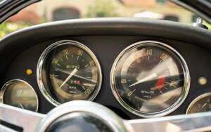 Image 58/77 of Alfa Romeo 2600 Spider (1963)