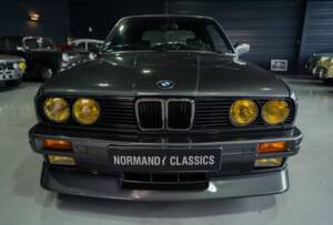 Immagine 3/28 di BMW 320i Baur TC (1985)