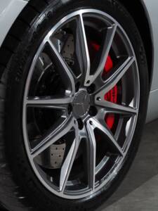 Image 8/49 of Mercedes-AMG GT-S (2015)