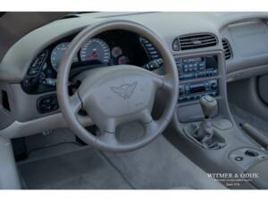 Immagine 14/39 di Chevrolet Corvette (2003)