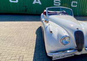 Image 5/23 of Jaguar XK 120 DHC (1954)