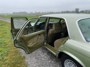 Bild 16/45 von Mercedes-Benz 450 SEL 6,9 (1978)