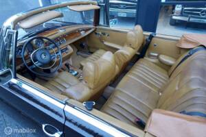 Image 12/14 of Mercedes-Benz 280 SE 3,5 (1970)