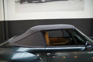 Image 19/50 of Porsche 911 Carrera RWB (1995)