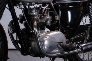 Image 30/50 de Triumph DUMMY (1969)