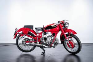 Image 4/11 of Moto Guzzi DUMMY (1949)