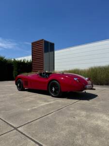 Image 3/34 of Jaguar XK 140 OTS (1955)