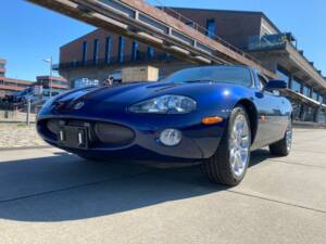Immagine 21/24 di Jaguar XKR (2002)