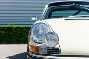Imagen 24/41 de Porsche 911 Carrera 2.7 (1975)