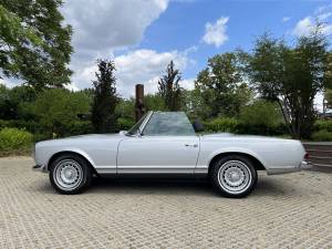 Image 3/25 of Mercedes-Benz 230 SL (1965)