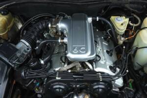 Image 25/50 of Alfa Romeo 75 3.0 V6 QV (1988)