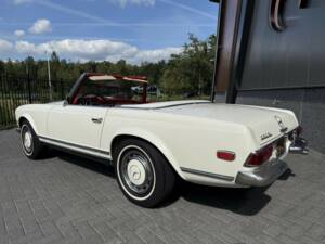 Immagine 17/50 di Mercedes-Benz 280 SL (1968)