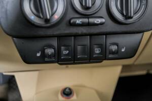 Bild 22/50 von Volkswagen New Beetle 1.6 (2003)