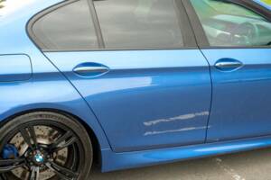 Image 30/50 of BMW M5 (2014)