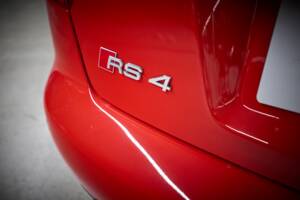 Image 39/95 of Audi RS4 Avant (2006)