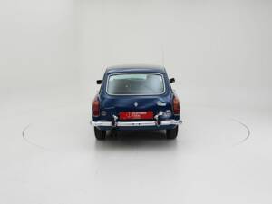 Immagine 7/15 di MG MGB GT (1973)