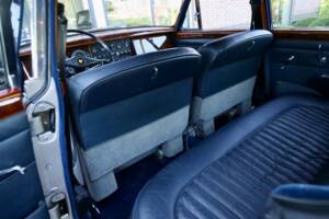 Image 37/50 of Jaguar Mk II 3.4 (1966)