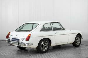 Afbeelding 2/50 van MG MGB GT (1972)