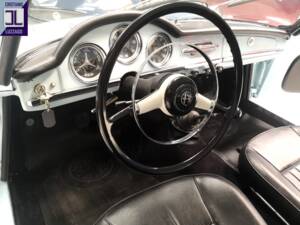 Image 19/49 of Alfa Romeo Giulietta Spider (1963)