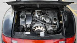 Immagine 19/41 di Porsche 911 Carrera 4 (1995)