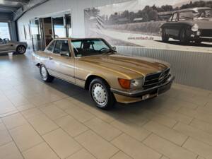 Image 6/18 of Mercedes-Benz 560 SL (1986)