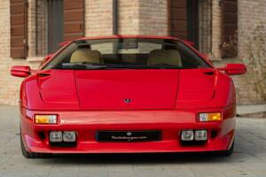 Image 3/50 of Lamborghini Diablo VT (1993)