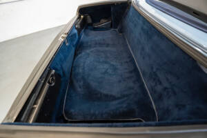 Image 10/33 de Mercedes-Benz 500 SL (1985)