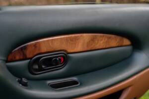 Image 24/27 de Aston Martin DB 7 Vantage (1999)