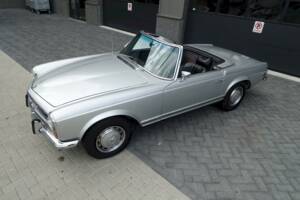 Image 3/36 of Mercedes-Benz 280 SL (1970)