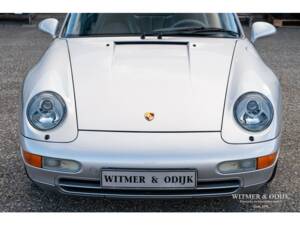 Image 13/26 of Porsche 911 Carrera (1997)