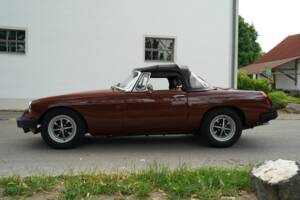 Image 16/100 of MG MGB (1978)