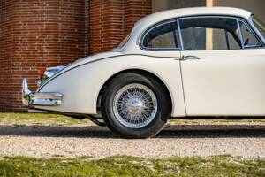 Bild 32/100 von Jaguar XK 150 DHC (1959)
