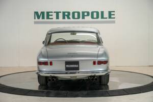 Bild 17/50 von Ferrari 330 GT (1965)