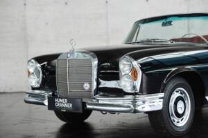 Image 14/50 of Mercedes-Benz 220 SE b (1962)