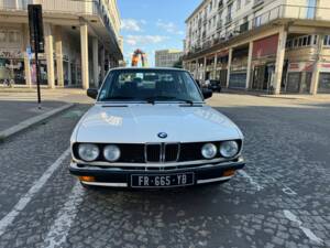 Bild 4/8 von BMW 518i (1987)