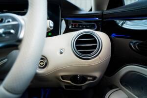 Image 25/48 of Mercedes-Benz S 63 AMG S 4MATIC (2018)